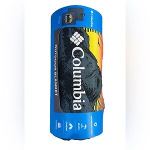 Columbia Outdoor Packable Reversible Blanket